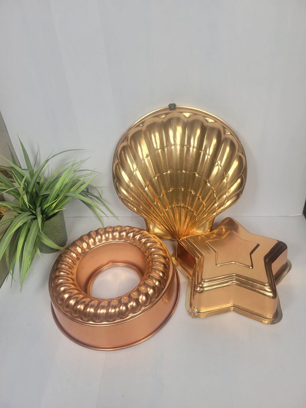 3 Vintage Copper Gelatin Molds, Mirro Aluminum Star Shell Ring, Kitchen Decor